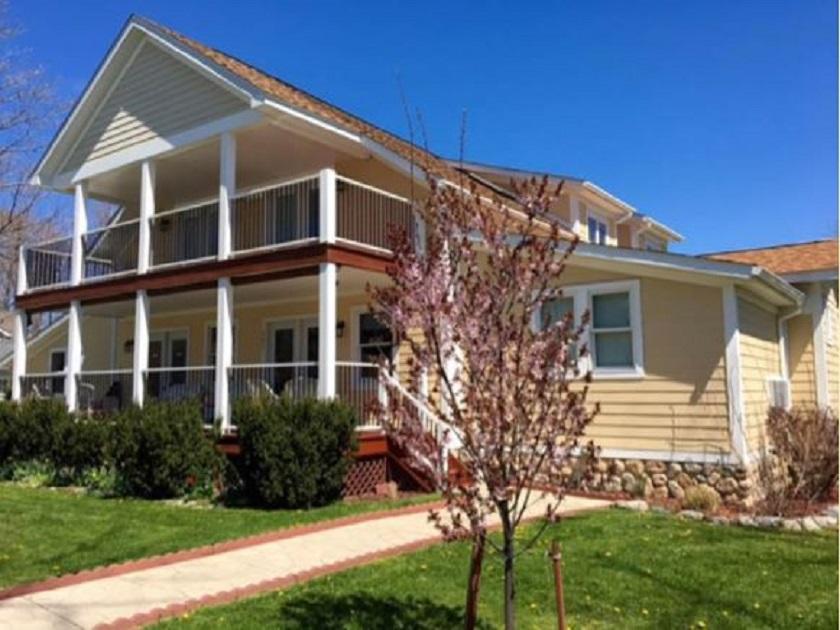 Inn Ahoy Put-in-Bay